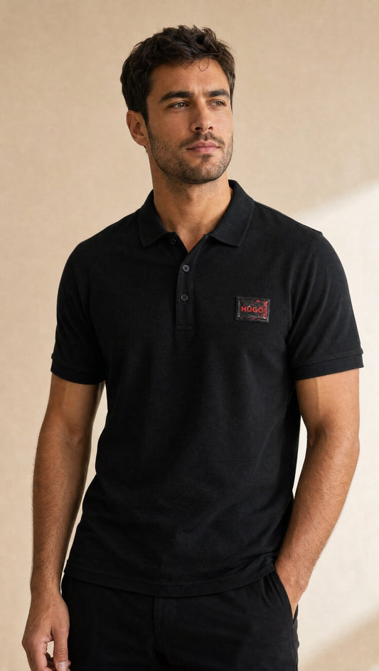 HUGO Crna Polo Majica sa Crvenim Patch Logom